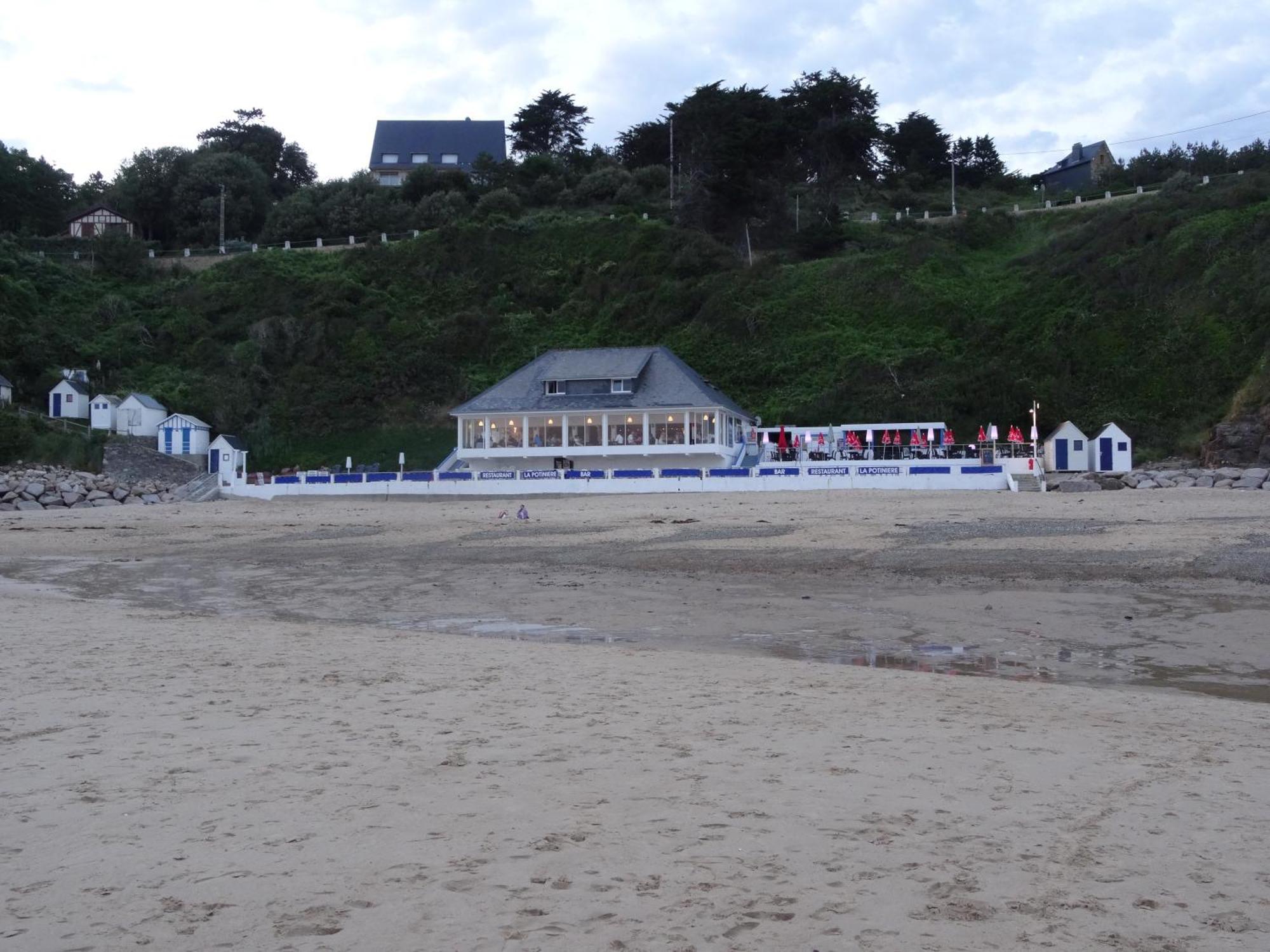 Gîtes Rose des Sables Surtainville Extérieur photo